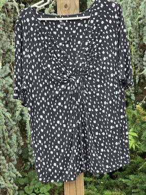 Lane Bryant Black and White Dot Print Top
